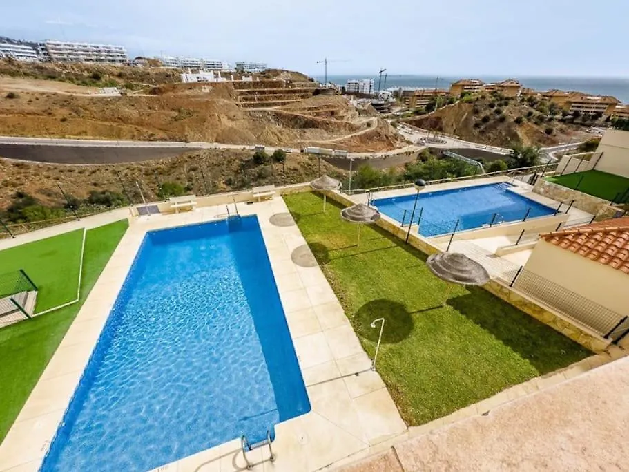 102 - Penthouse Apartment With Views And Pool! Mijas