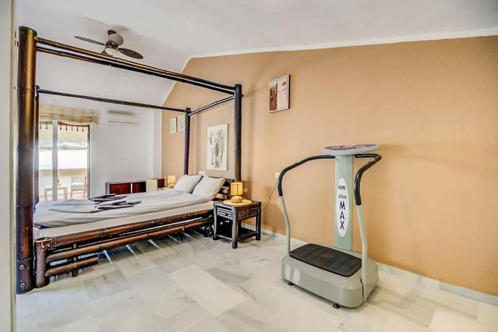 102 - Penthouse Apartment With Views And Pool! Mijas