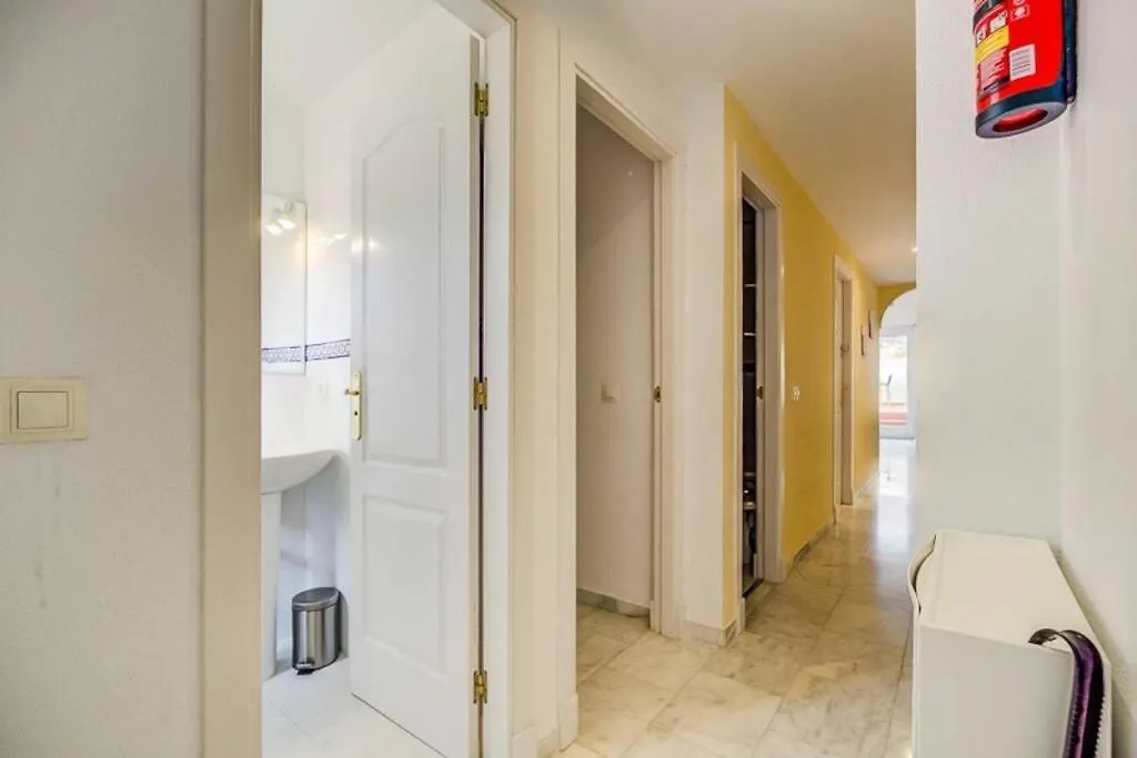 102 - Penthouse Apartment With Views And Pool! Mijas
