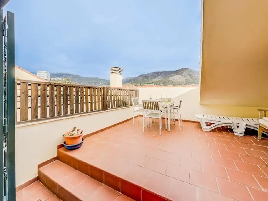 102 - Penthouse Apartment With Views And Pool! Mijas