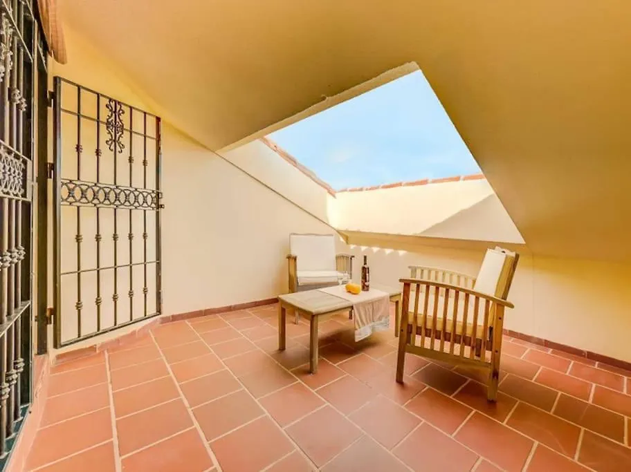 102 - Penthouse Apartment With Views And Pool! Mijas Spain